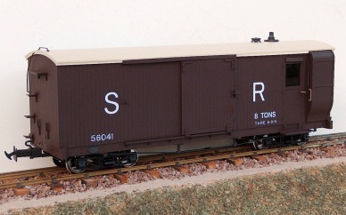 L & B Bogie Brake Van (SR)